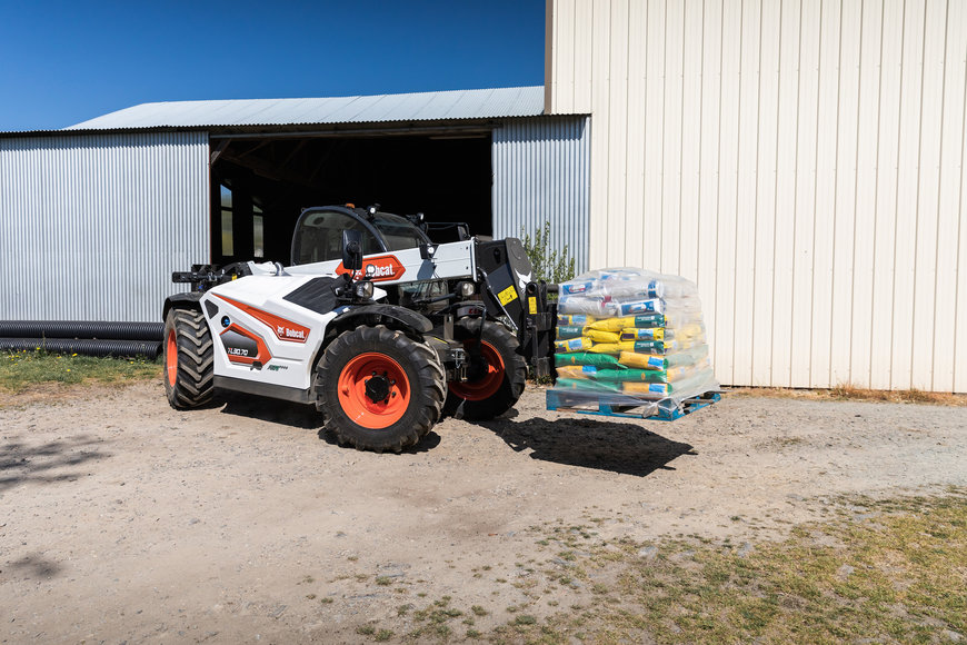 McNae Shows Bobcat Telehandler/Compactors at ScotPlant